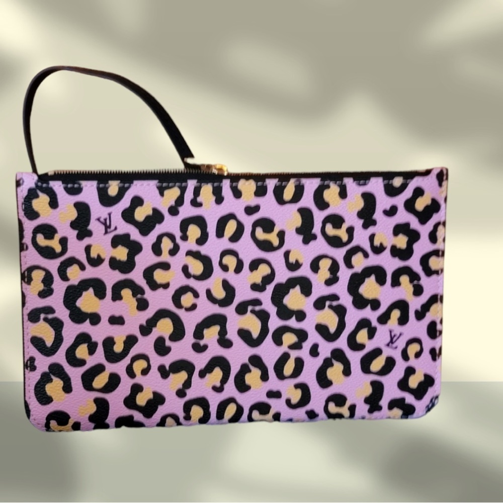 Louis Vuitton Pink Cheetah Wild at Heart Neverfull Pochette MM or GM Wristlet 18